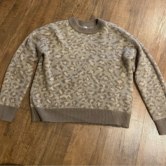 Aerie Leopard Crew Pullover Sweater size XXS - Picture 4 of 9